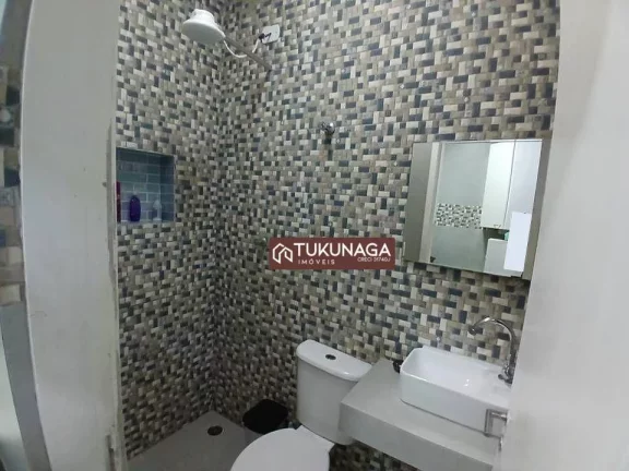 Imagem Linda Casa com Salão Comercial à Venda – Jardim Palmira, Guarulhos ?? 302 m² de área construída | 191 m² de terreno