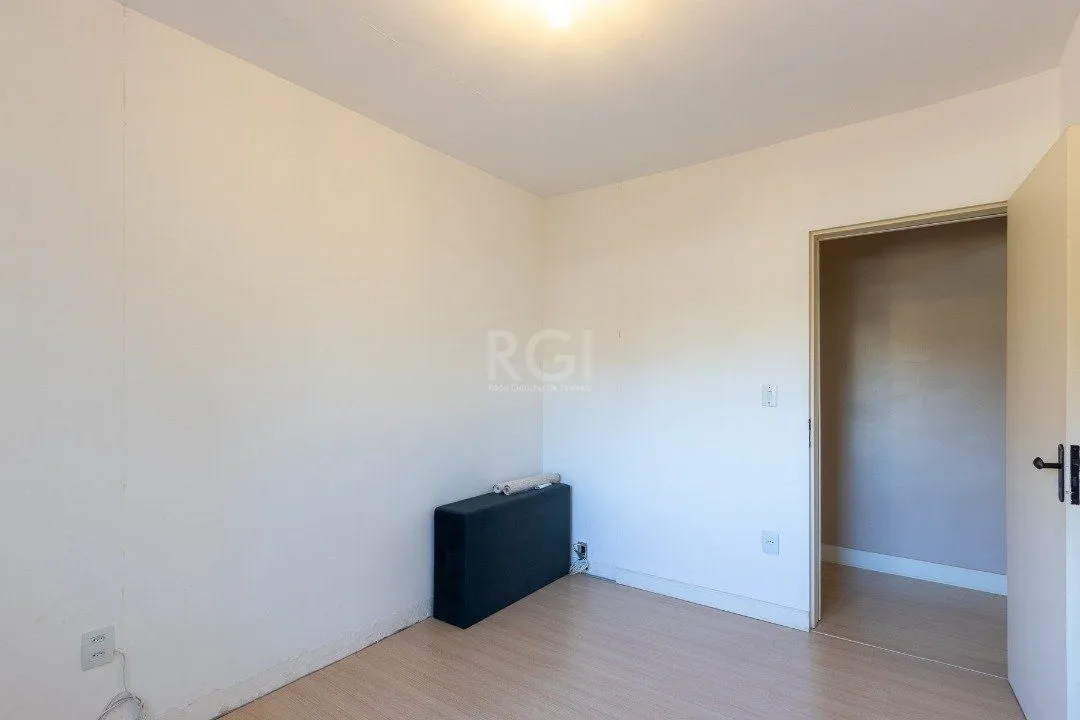 Imagem Apartamento para Venda - 59.35m², 2 dormitórios, 1 vaga - Cristal