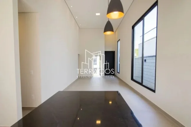 Imagem CASA EM CONDOMÍNIO BELLA VITTÁ - 3 DORMITÓRIOS/SUÍTE E CLOSET - NOVA - PISCINA - JUNDIAÍ