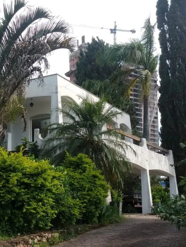 Imagem Luxuosa Casa no Condomínio Bosques de São Bento I, ao lado do Shopping Iguatemi Esplanada!