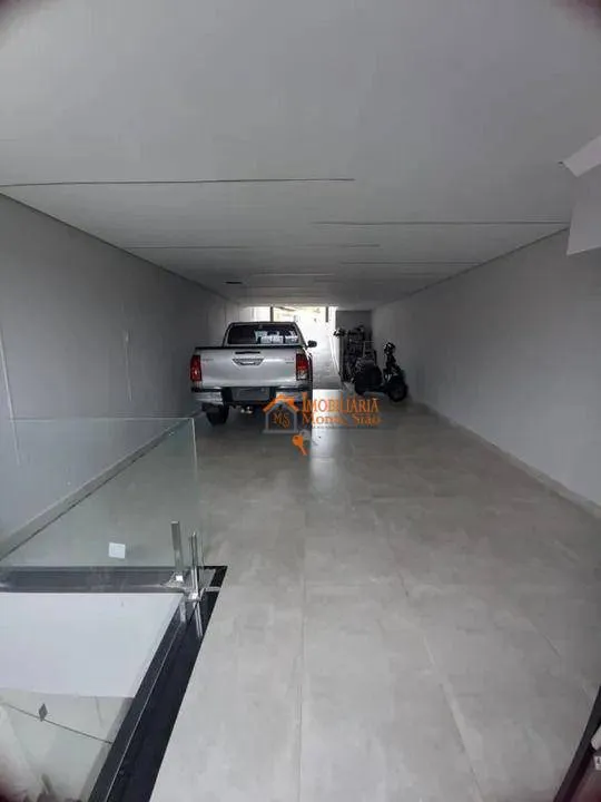 Imagem Sobrado com 3 dormitórios à venda, 300 m² por R$ 1.917.000,00 - Jardim Santa Clara - Guarulhos/SP