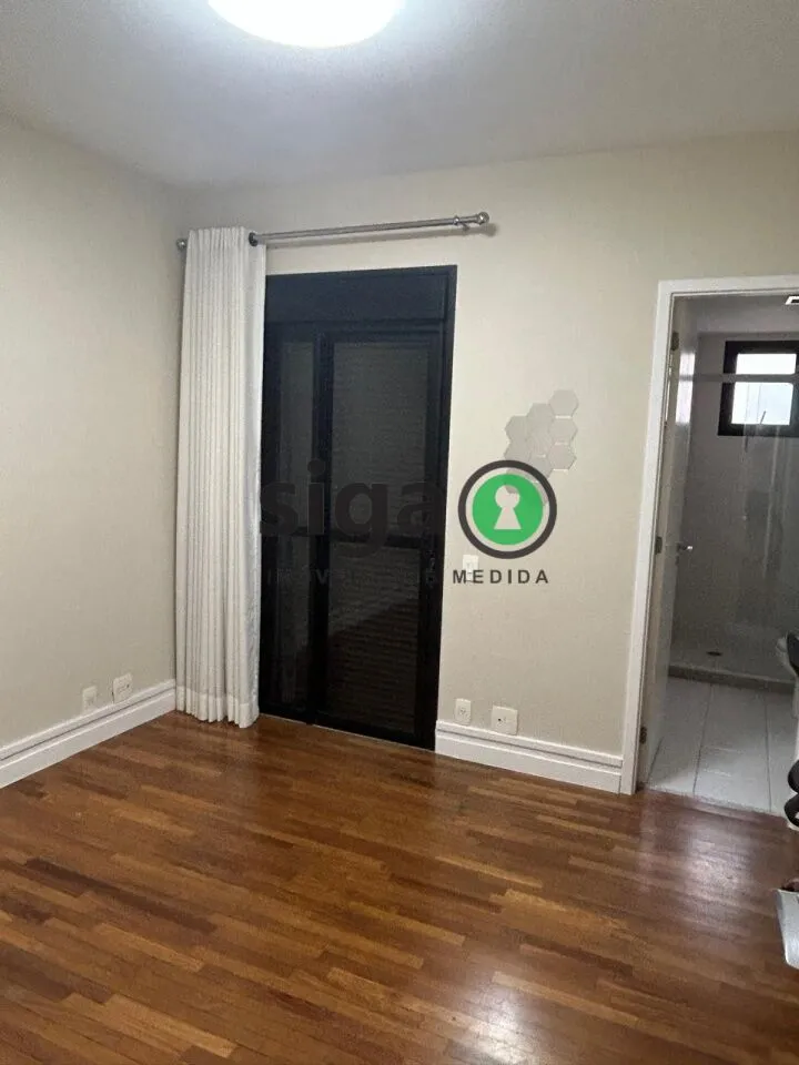 Imagem Apartamento á Venda na Vila Suzana- 192m², 3 quartos, 3 vagas
