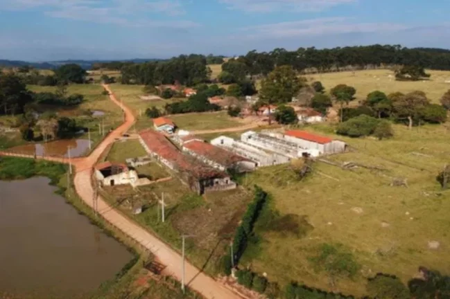 Imagem BELO SÍTIO LOCALIZADO EM ITÚ, INFRAESTRUTURA COMPLETA E DIVERSAS CONSTRUÇÕES JÁ PRONTAS!