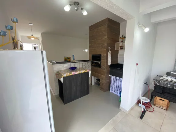 Imagem Sobrado modelo triplex, mobiliado, com área para festas em familia e reunião de