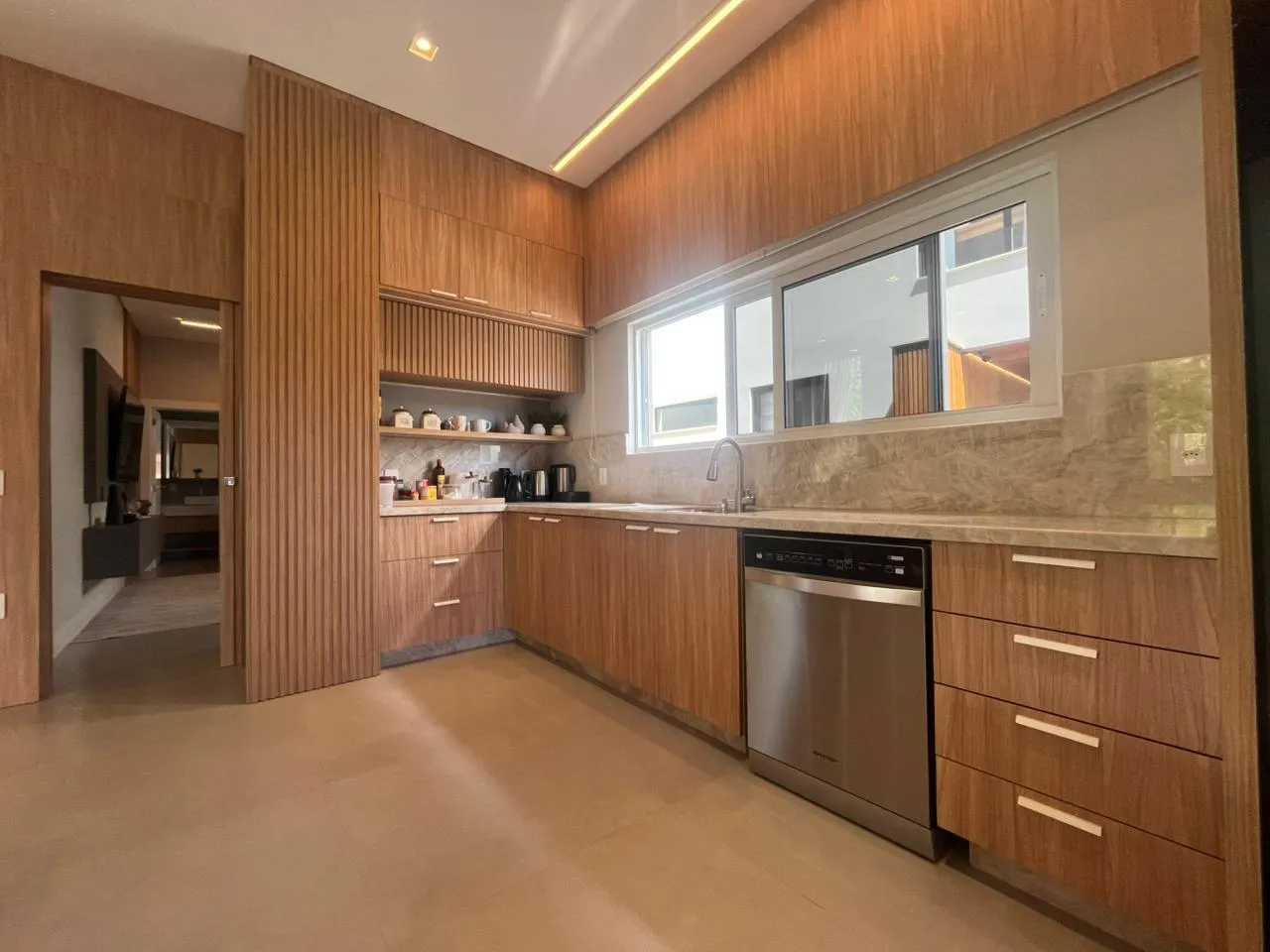 Imagem Casa à venda com 360m2 por R$ 6.000.000,00