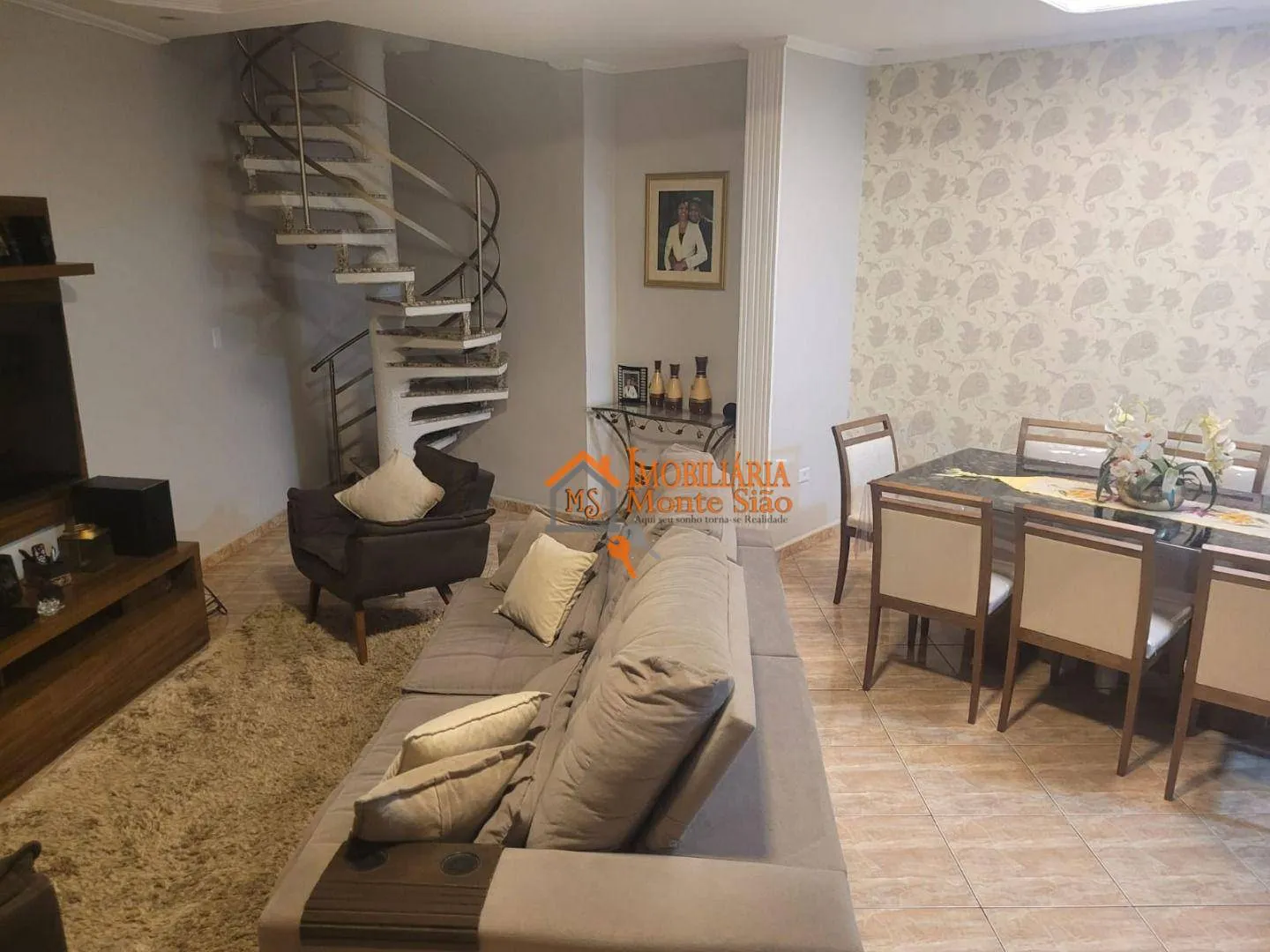 Imagem Sobrado com 2 dormitórios à venda, 184 m² por R$ 499.000,00 - Jardim Flor da Montanha - Guarulhos/SP