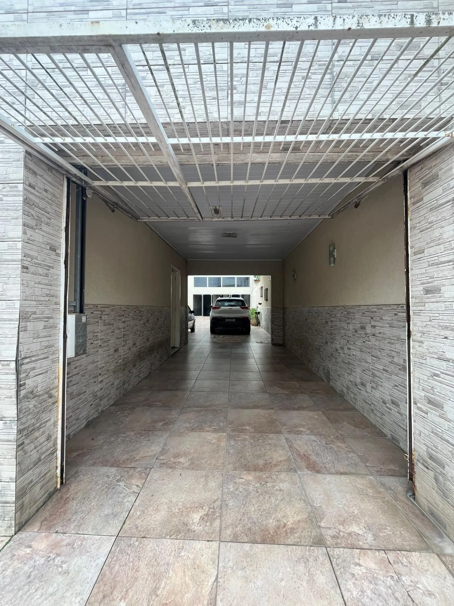 Imagem Duas casas no mesmo terreno - conforto, espaço e excelente localização!