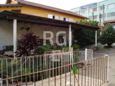 Imagem CASA AMPLA COM 7 DORMITÓRIOS NO BAIRRO GLÓRIA - PORTO ALEGRE