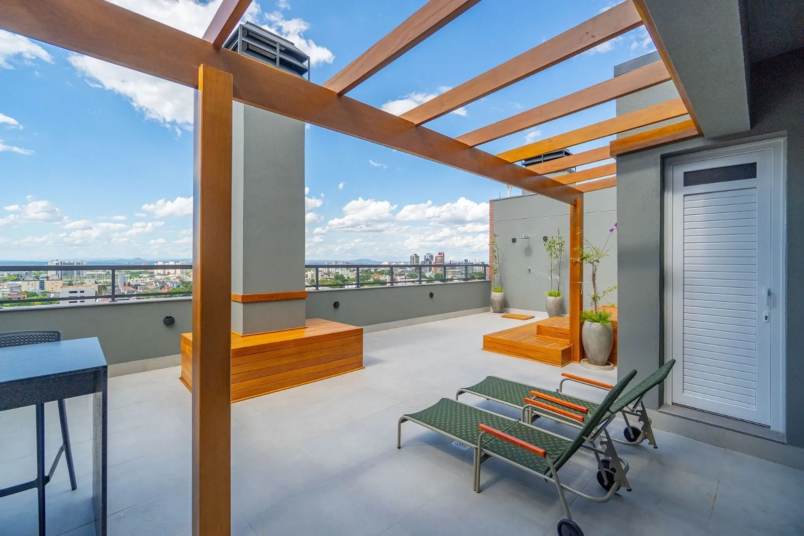 Imagem Garden Novo e Semi Mobiliado com Móveis Planejados | 3 Quartos | 2 Banheiros sendo 1 Suíte | Vaga Dupla Coberta | Jardim Itu - Porto Alegre