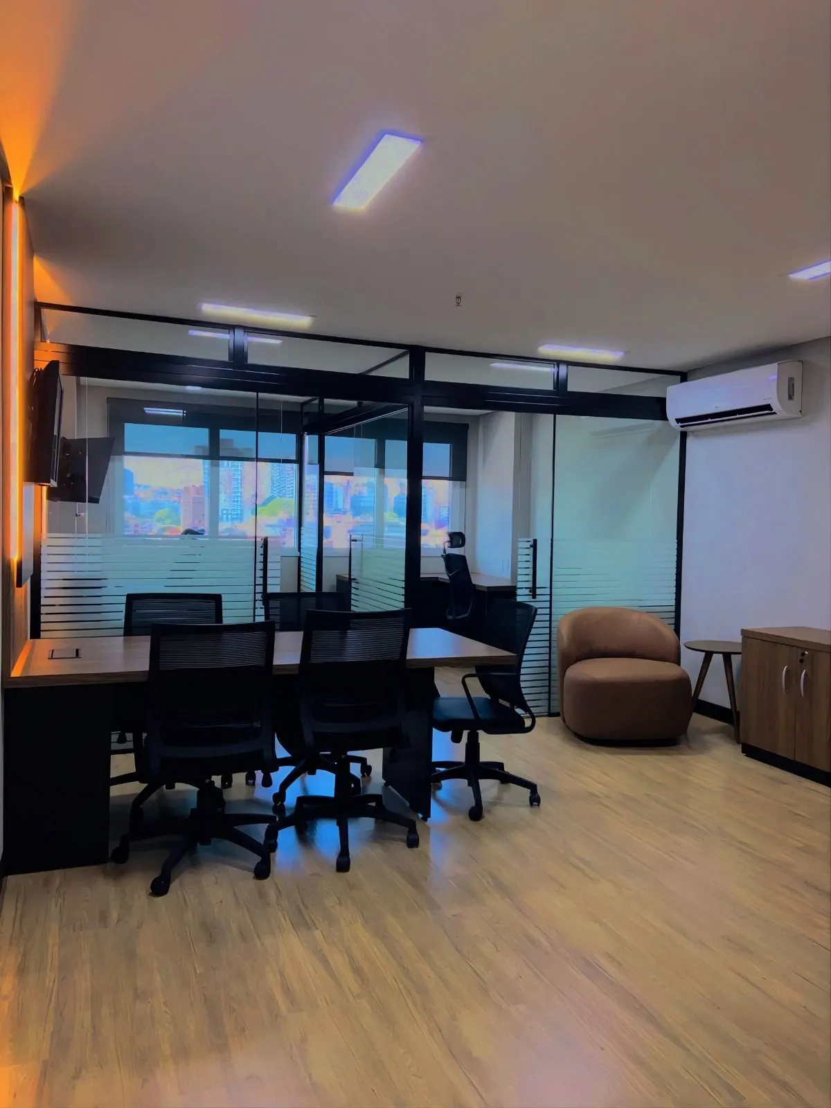 Imagem Sala comercial no Hom Lindoia