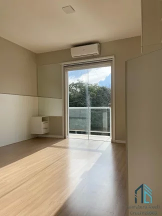 Imagem Sobrado triplex Alto Padrão, 04 quartos c/suíte, 04 vagas, Ático, no Vista Alegre Curitiba -PR