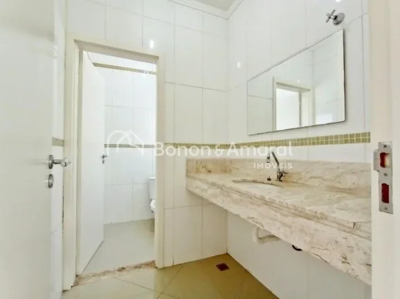 Imagem Excelente casa térrea, desocupada e pronta para morar, localizada no Condomínio Madre Maria Vilac,...