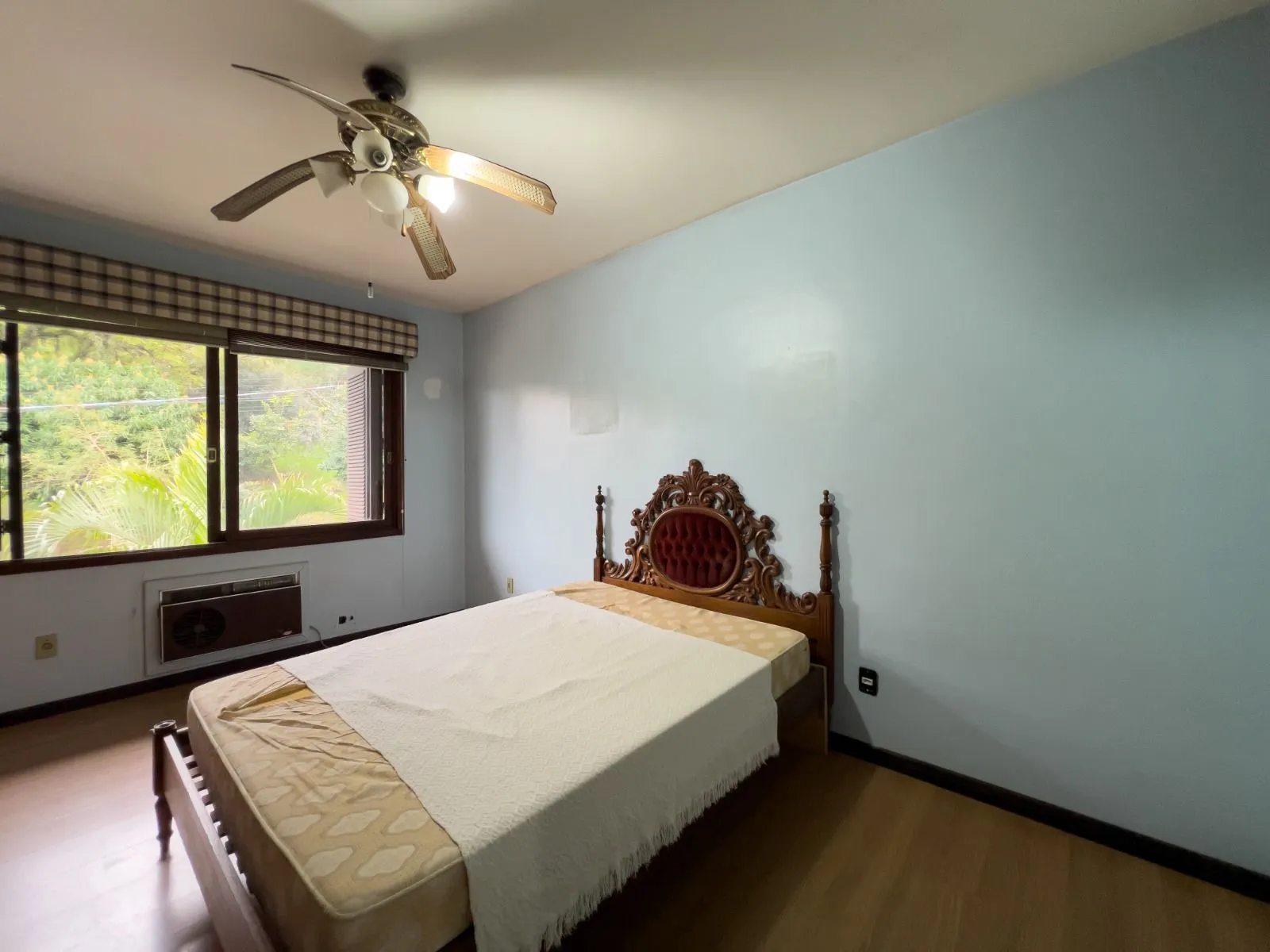 Imagem Casa à venda em Porto Alegre, Passo D'Areia, com 4 quartos, 600m2