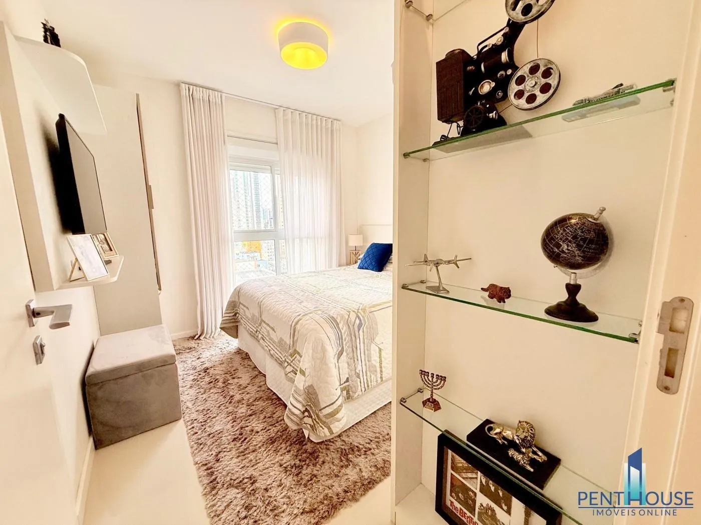 Imagem Apartamento Quadra Mar para Venda em Balneário Camboriú, CENTRO, 3 dormitórios, 3 suítes, 4 banheiros, 4 vagas