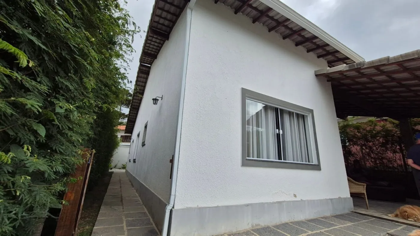Imagem Casa em Condomínio para Venda em Teresópolis / RJ no bairro Albuquerque