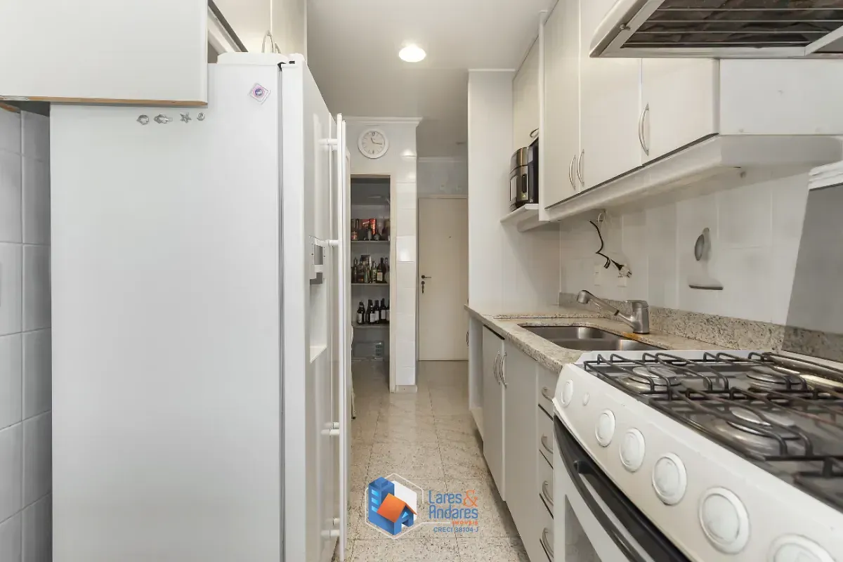 Imagem Cobertura para venda em Moema com 4 quartos, sendo 2 suítes, 206m²