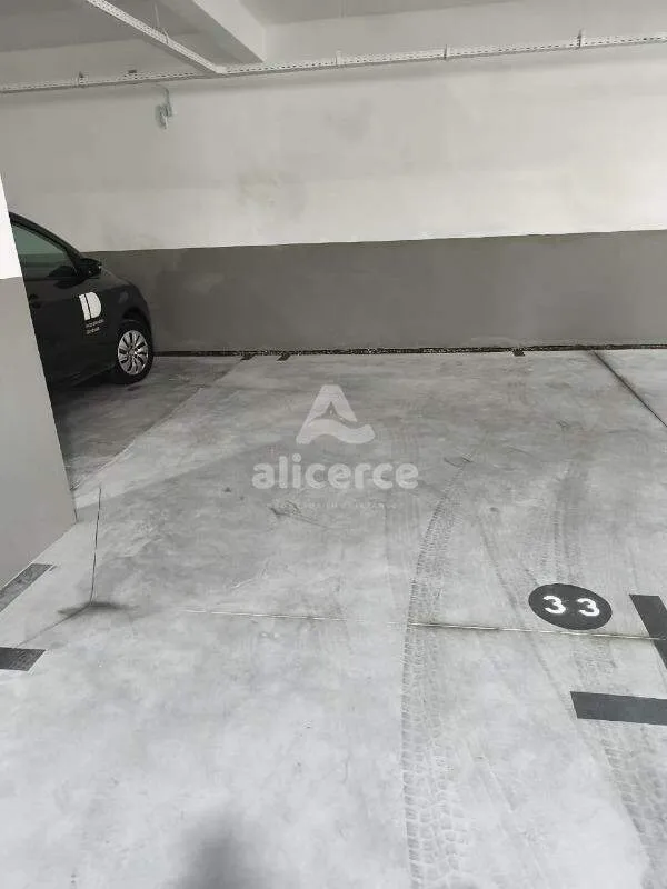 Imagem Apartamento à venda com 2 quartos 1 suíte, 66,23m² em Barreiros São José