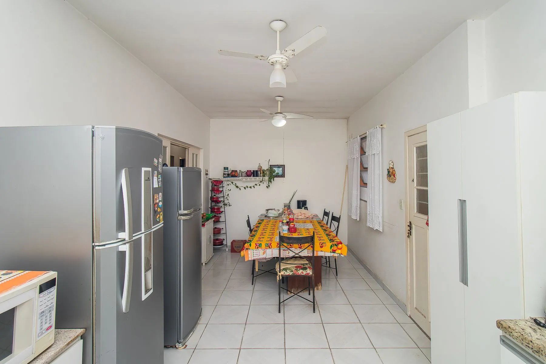 Imagem Casa 4 dormitórios - 1 vaga - 330m² Menino Deus