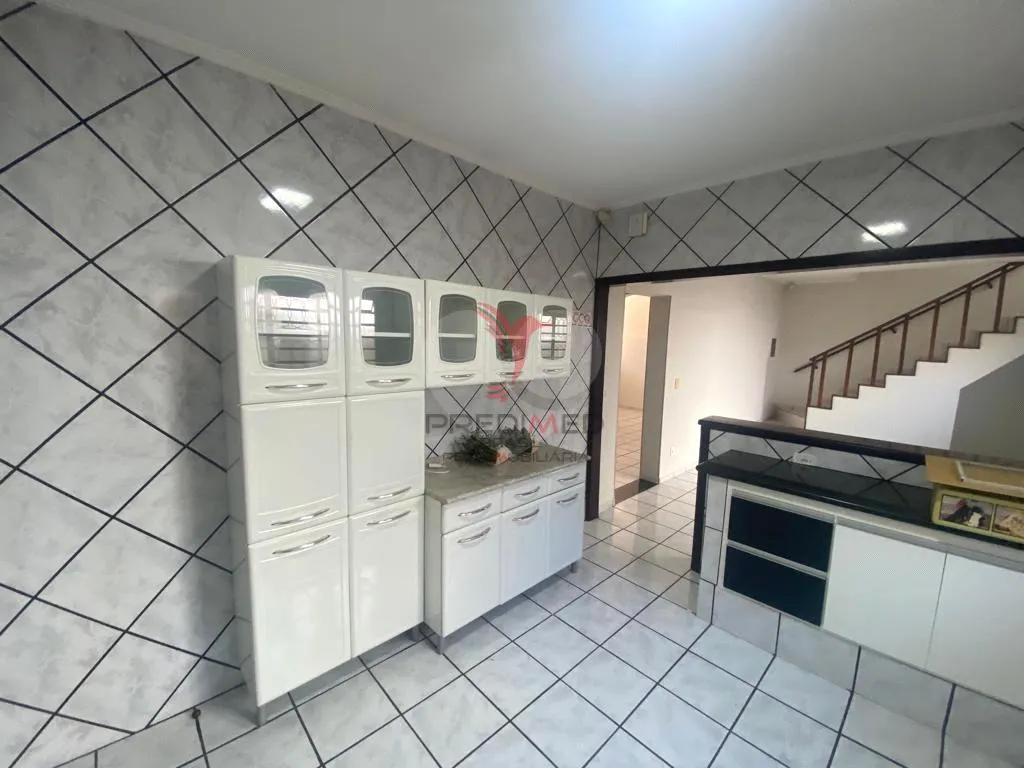 Imagem Casa de 3 quartos, 199m² no bairro Conjunto Sílvio Campanholi, em Lençóis Paulista