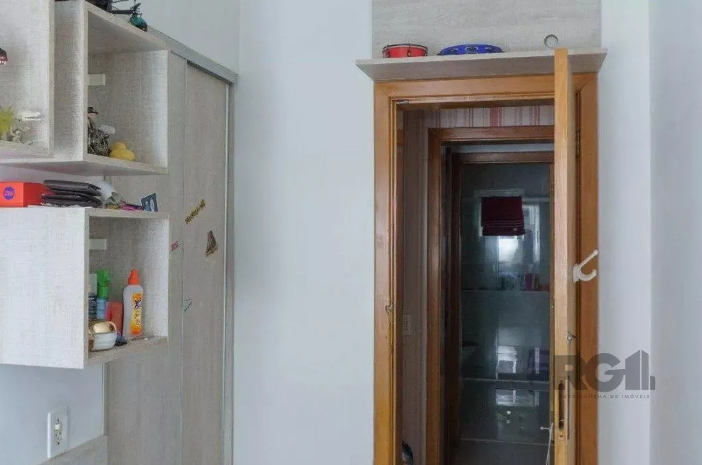 Imagem Casa 164m², 3 dormitórios, 3 vagas no bairro Jardim Carvalho