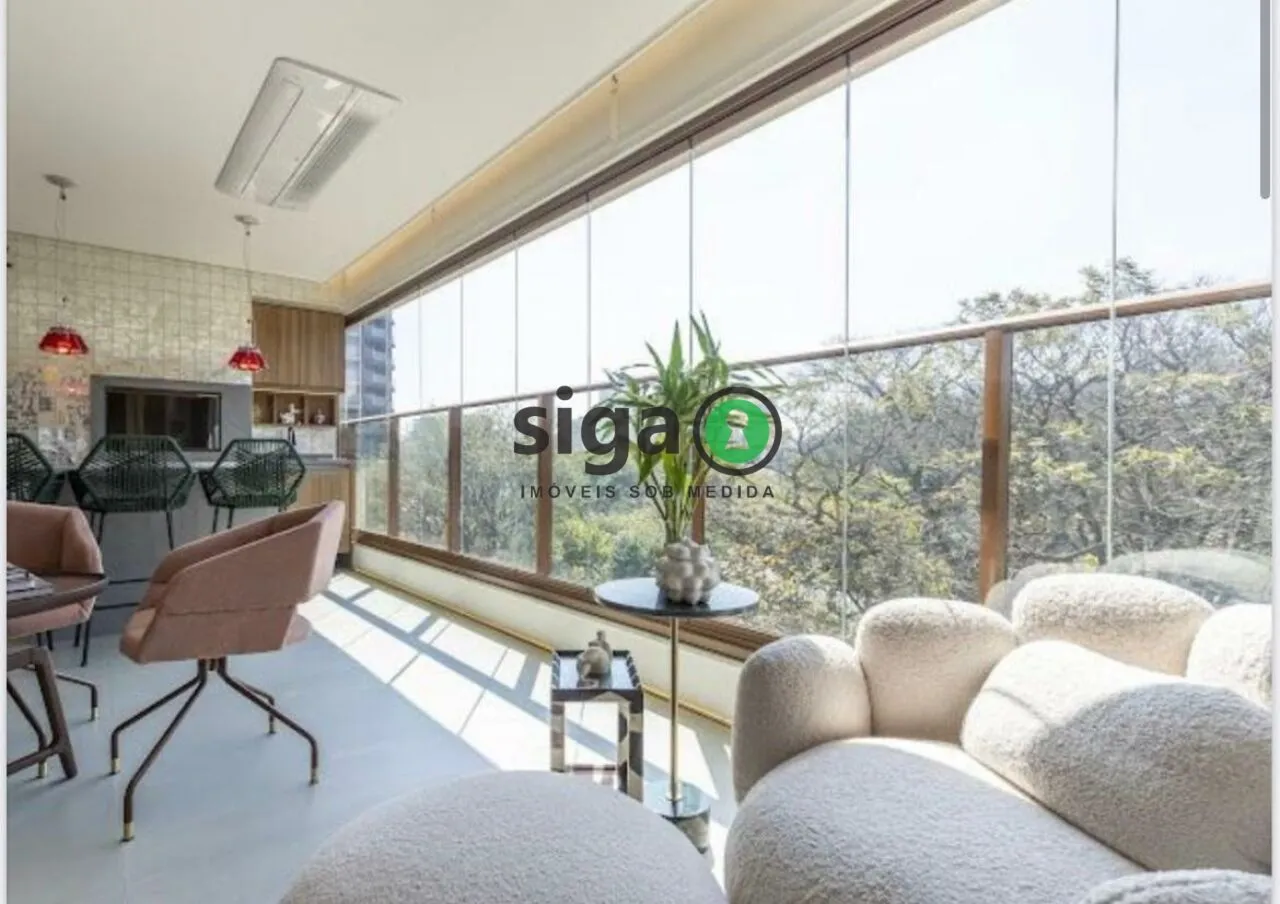Imagem Apto com 142m² à Venda no Campo Belo, com 2 suites, sendo a máster com closet, 2 vagas, Mobiliado