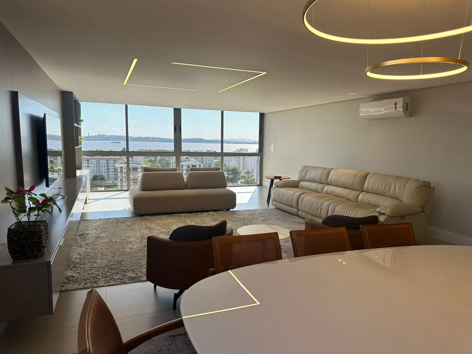 Imagem Lindo Apartamento 3 Suítes, 5 banh, 3 vagas, Vista Guaiba, Tristeza, Porto Alegre, RS