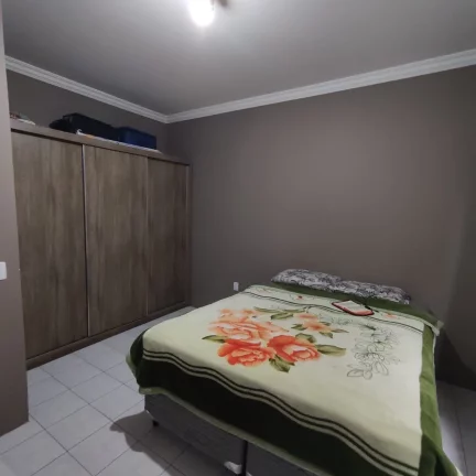 Imagem Residência averbada à venda em Joinville, bairro Floresta.