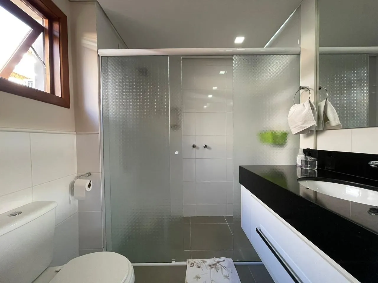 Imagem Casa à venda em Canela, com 3 quartos, 238m2