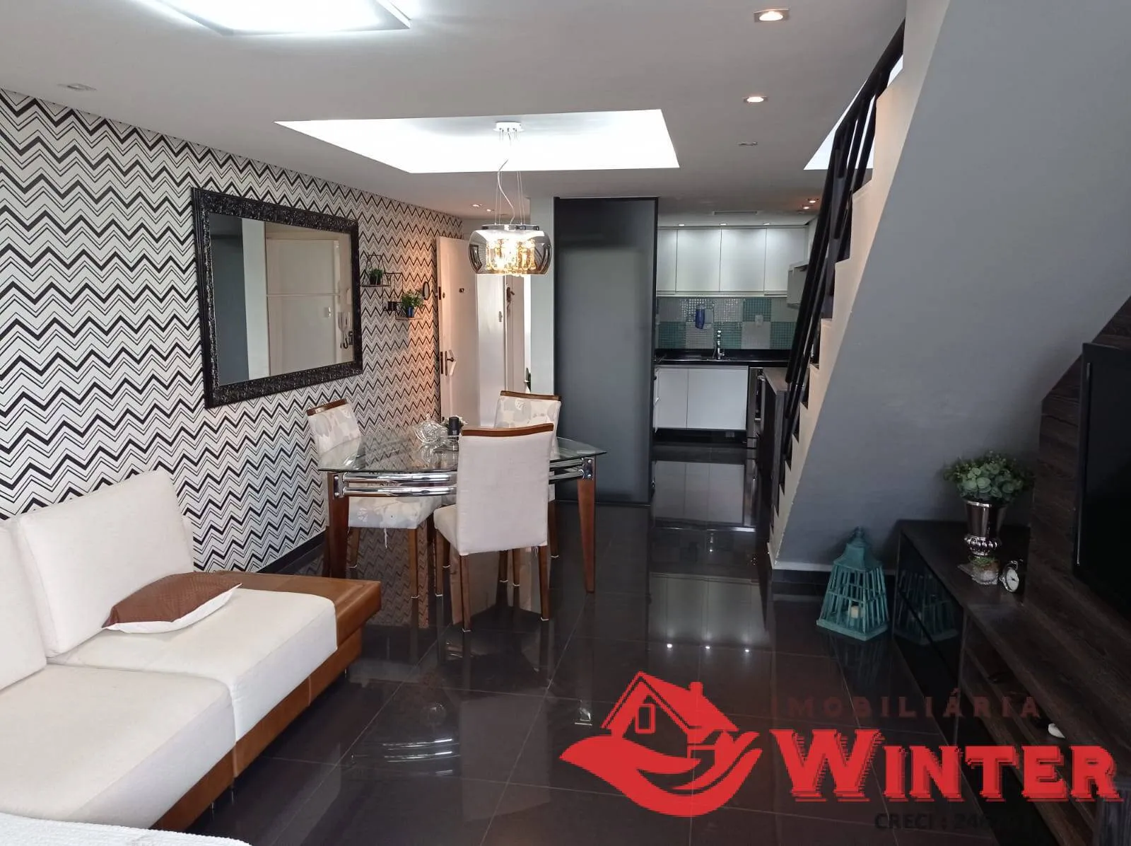 Imagem Cobertura duplex com móveis sob medida na cidade de Feliz.
