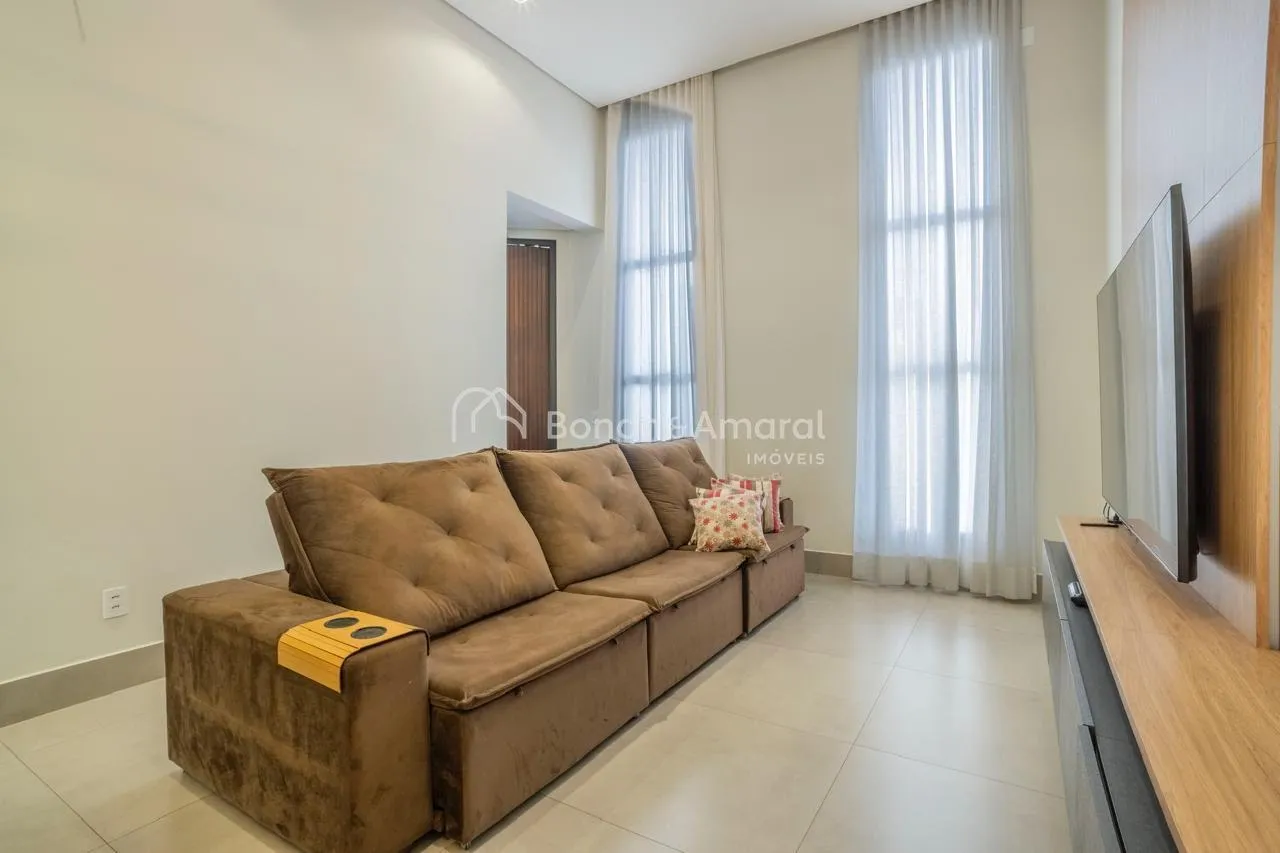 Imagem Casa à venda em condomínio, em Paulínia, 3 suites, closet, lavabo, escritório, 4 vagas, aquecimento solar, piscina com cascata,fino acabamento.
