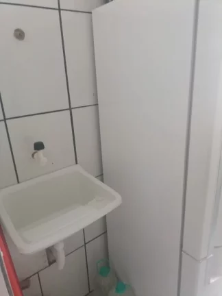 Imagem Apartamento de frente composto de 2 quartos banheiro social uma vaga de garagem na Praia do Morro