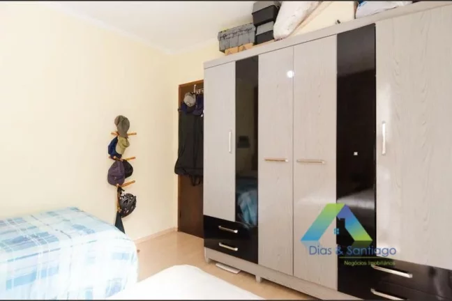 Imagem Apartamento com quintal e churrasqueira em condomínio diferenciado, com 2 dormitórios, 2 vagas com área gourmet excelente localização.