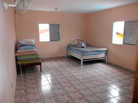 Imagem CASA PÓS LINHA - COM PISCINA, PROXIMO A AV. LUCIANA DE BONA