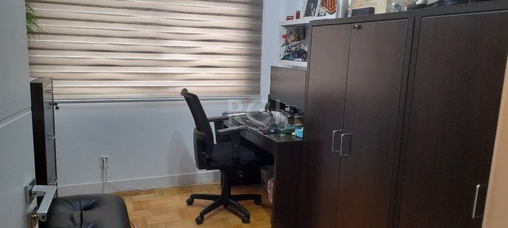 Imagem Apartamento para Venda - 143.28m², 3 dormitórios, sendo 1 suites, 1 vaga - Petrópolis