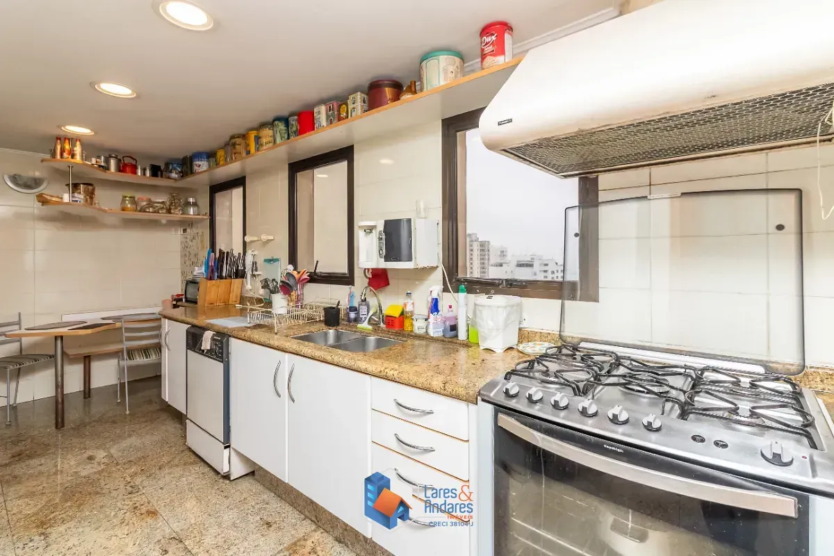 Imagem Apartamento para venda em Vila Suzana com 3 quartos, sendo 3 suítes, 213m²