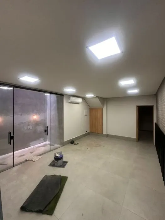 Imagem Prédio Comercial na Penha de França com120 metros reformado.