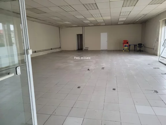 Imagem Loja com 200m2 localizada no Butantã