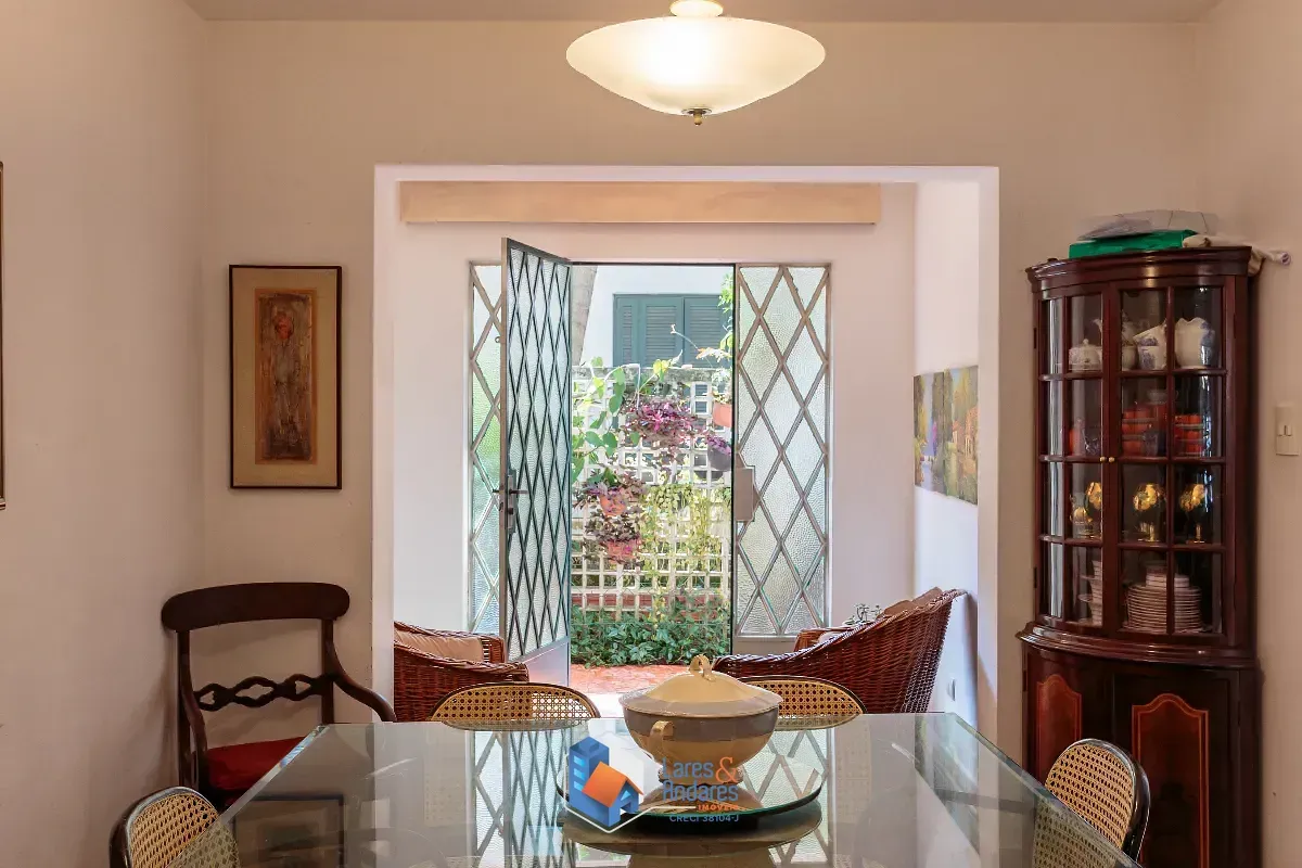 Imagem Casa para venda em Vila Mariana com 3 quartos, 190m²