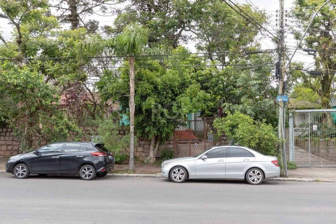 Imagem Casa para Venda - 200.81m², 4 dormitórios, sendo 1 suites, 5 vagas - Tristeza