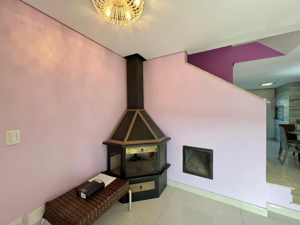 Imagem Casa em Condominio 5 Dormitórios - Bairro --