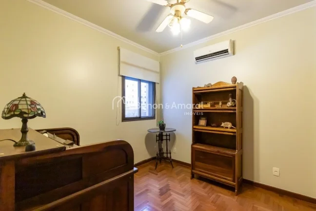 Imagem Situado no coração do Cambuí, um dos bairros mais desejados de Campinas, este apartamento oferece...