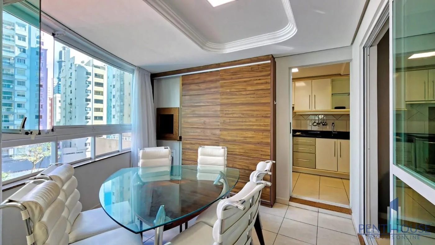 Imagem Apartamento Quadra Mar para Venda em Balneário Camboriú, CENTRO, 2 dormitórios, 1 suíte, 2 banheiros, 2 vagas