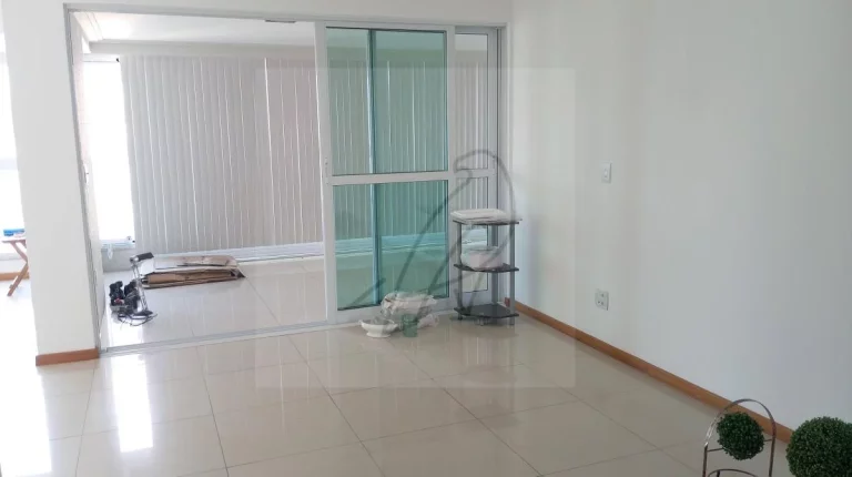 Imagem Vendo Excelente 4 Quartos, 187m2, Barra avenida, Salvador, Barra