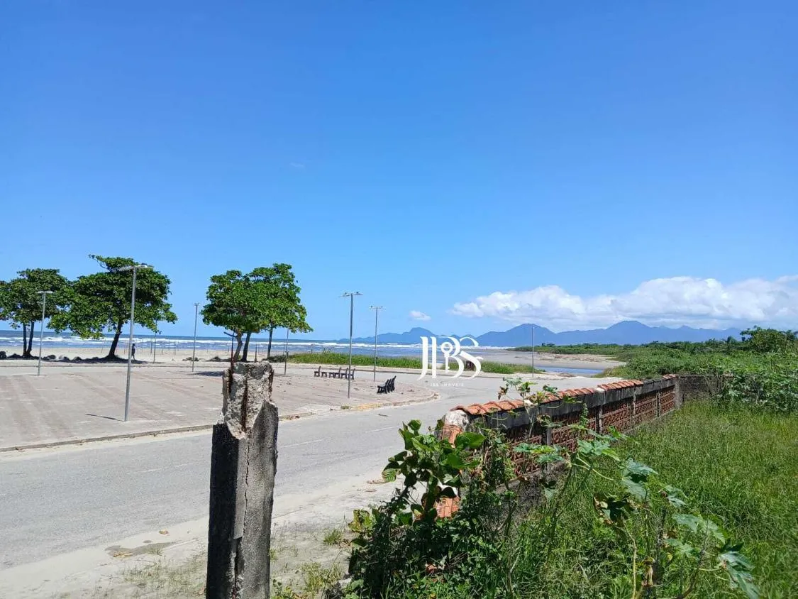 Imagem TERRENO FRENTE AO MAR COM 463,00m² BAIRRO GAIVOTAS