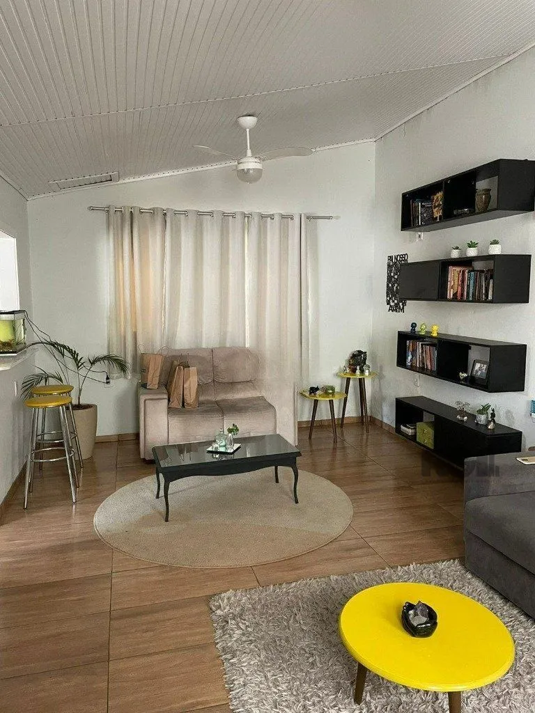Imagem Casa de alvenaria, 03 dormitórios próximo a Av. Teresópolis