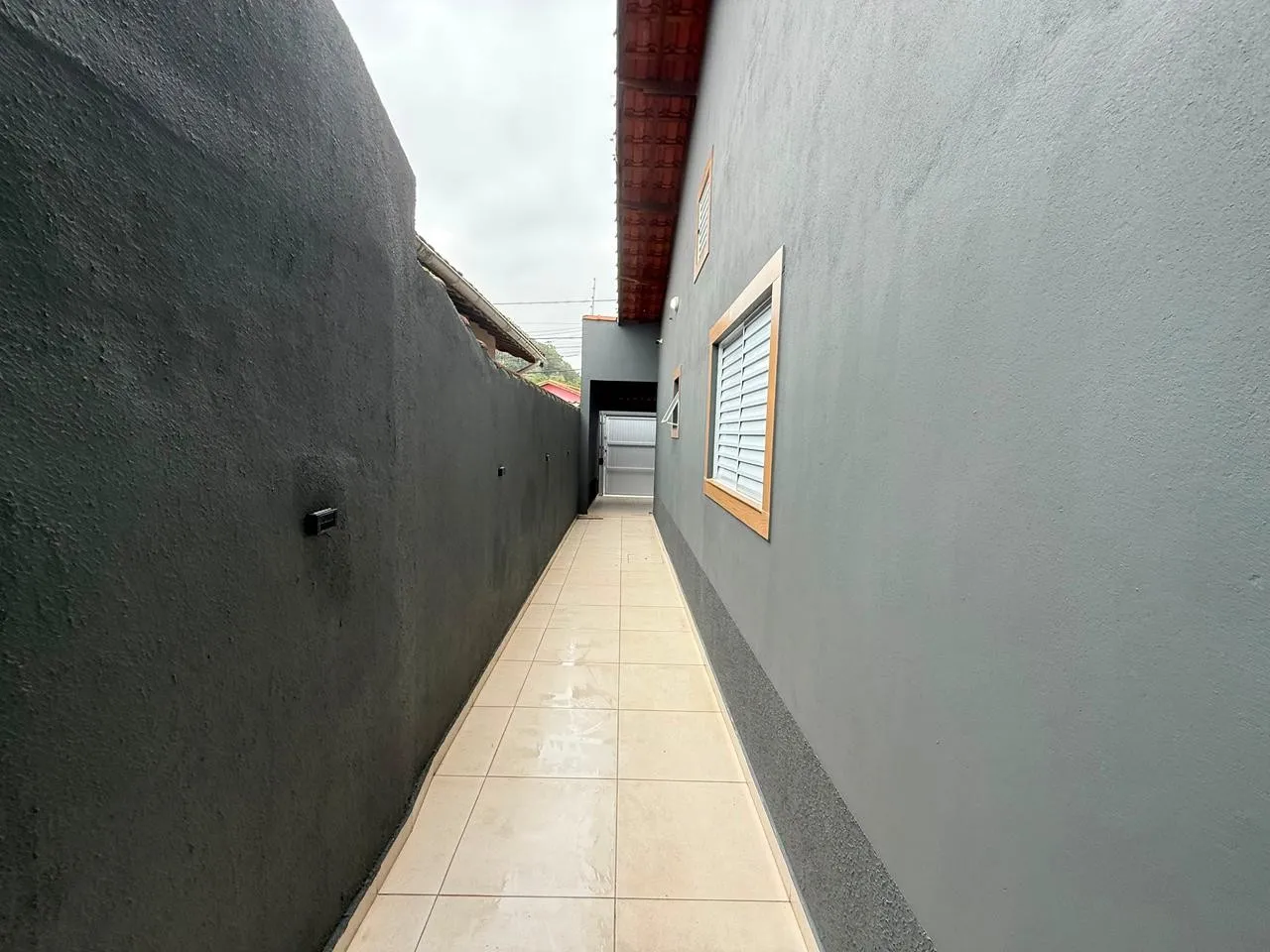 Imagem Casa para Venda em Mongaguá, Itaóca, 2 dormitórios, 1 suíte, 1 banheiro, 2 vagas