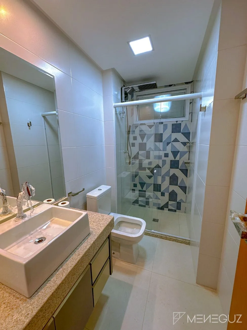 Imagem Residência Paradisíaca: Apartamento de 3 Quartos com Vista Deslumbrante para o Mar!