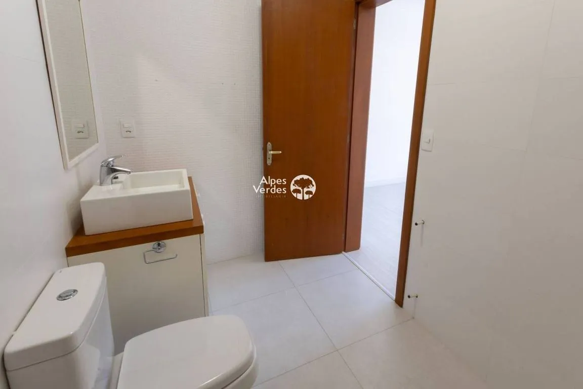 Imagem Vende-se Apartamento no Centro de Gramado, com 2 quartos,