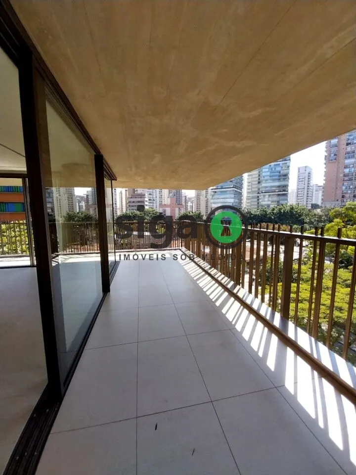 Imagem Luxo ao Lado do Ibirapuera - 479m² com 4 Suítes e 5 Vagas em Projeto Exclusivo