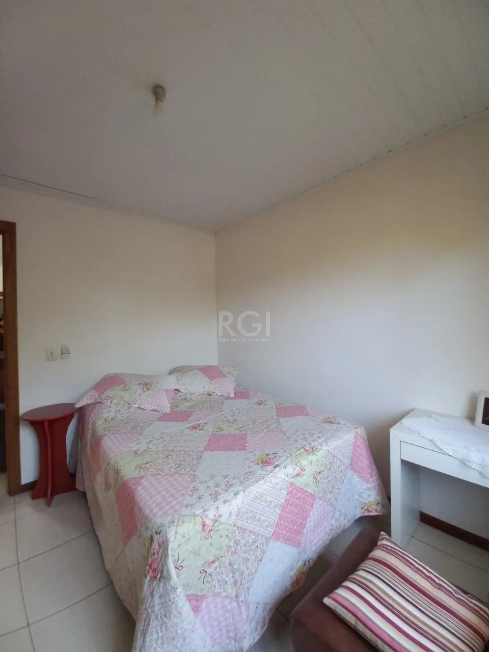 Imagem Casa no bairro Aberta dos Morros 2 dormitórios